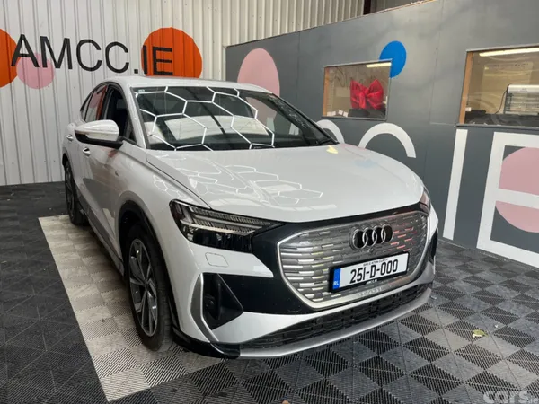 Audi Q4 e-tron SUV, Electric, 2025, White