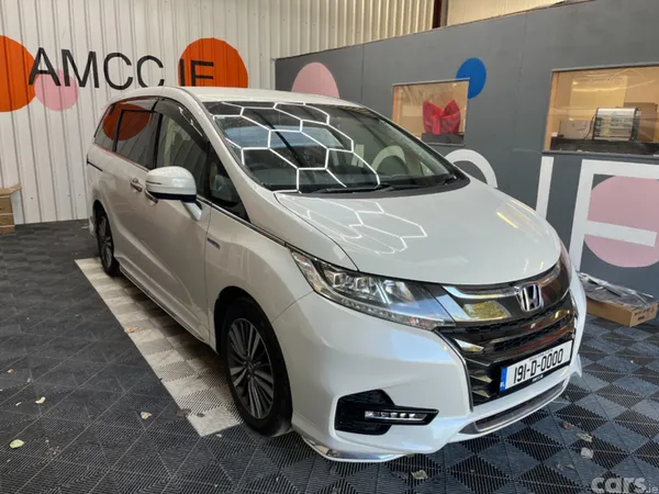 Honda Odyssey MPV, Petrol Hybrid, 2019, White
