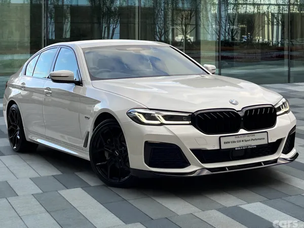 BMW 5-Series Saloon, Petrol Plug-in Hybrid, 2022, White