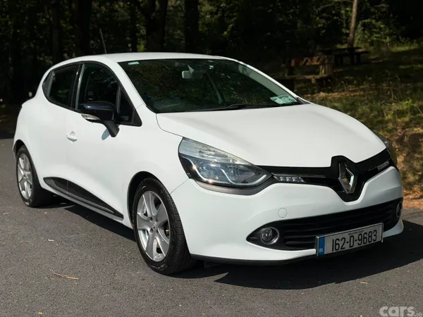 Renault Clio Hatchback, Diesel, 2016, White