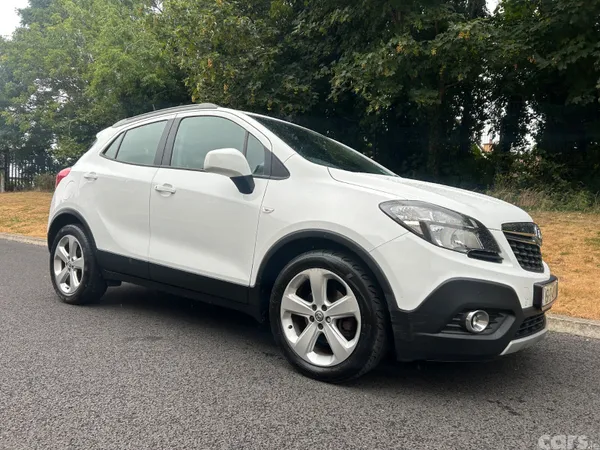Vauxhall Mokka Hatchback, Diesel, 2015, White