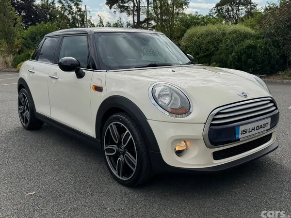 Mini Cooper Hatchback, Petrol, 2015, White