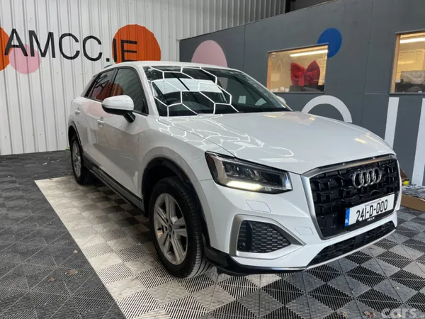Audi Q2 SUV, Petrol, 2024, White