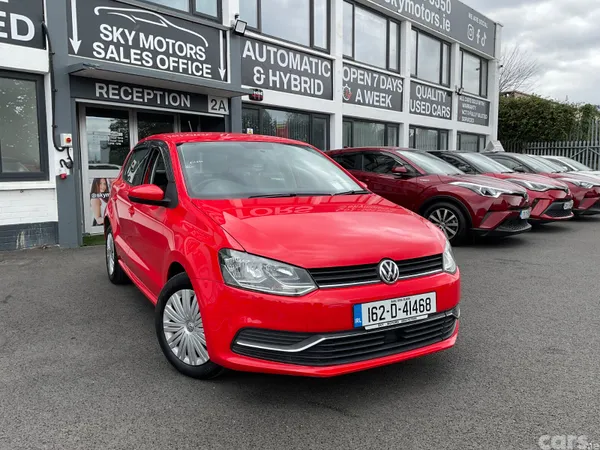 Volkswagen Polo Hatchback, Petrol, 2016, Red