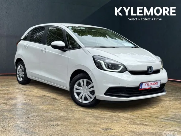 Honda Fit Hatchback, Petrol Hybrid, 2023, White