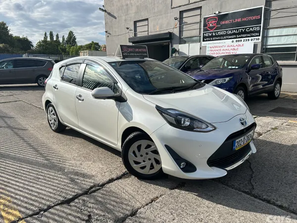 Toyota Aqua Hatchback, Petrol Hybrid, 2020, White