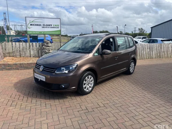Volkswagen Touran MPV, Diesel, 2015, Brown