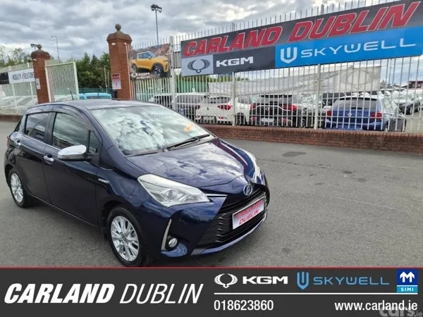 Toyota Vitz Hatchback, Petrol Hybrid, 2017, Blue