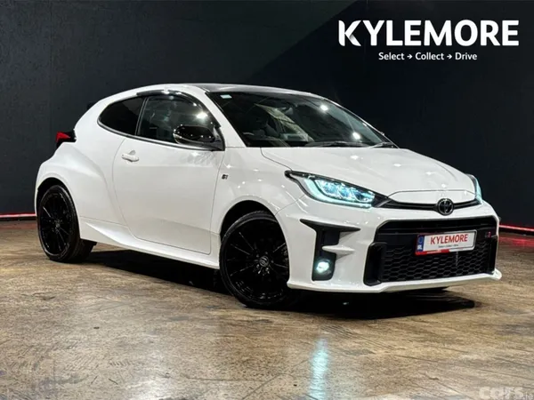 Toyota Yaris Hatchback, Petrol, 2021, White
