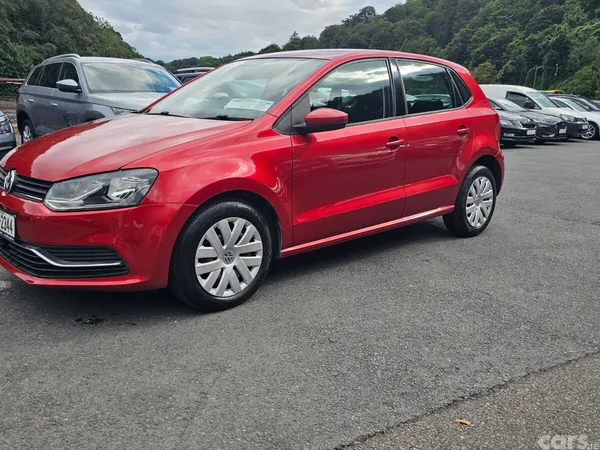 Volkswagen Polo Hatchback, Petrol, 2014, Red