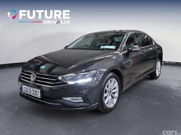 Volkswagen Passat Saloon, Diesel, 2022, Grey
