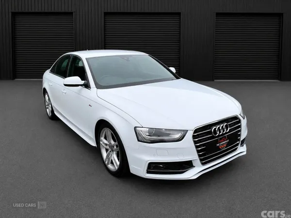 Audi A4 , Petrol, 2015, White