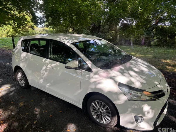 Toyota Verso MPV, Diesel, 2016, White