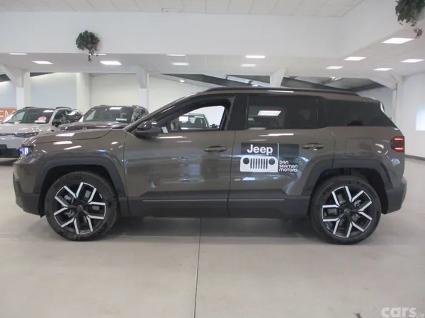 Jeep Compass SUV, Electric, 2026, Brown
