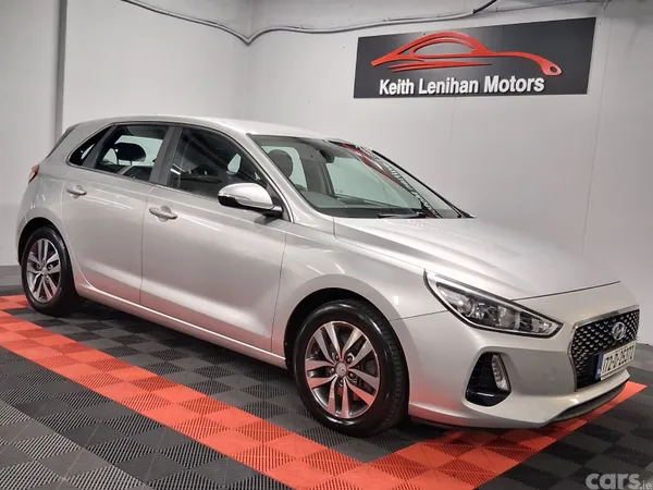 Hyundai i30 Hatchback, Petrol, 2017, Silver