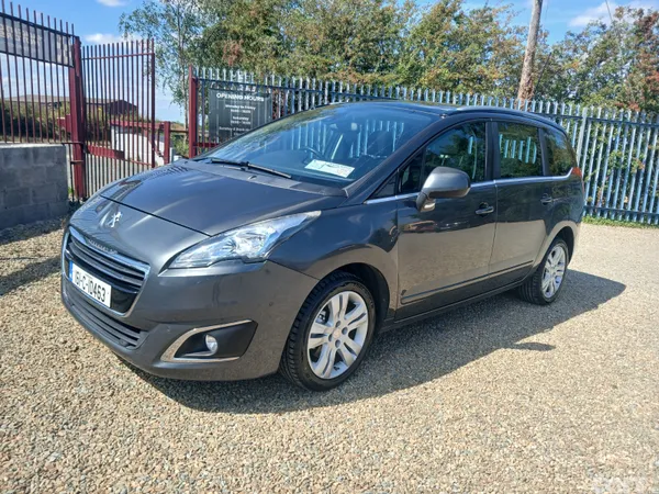 Peugeot 5008 MPV, Diesel, 2016, Grey