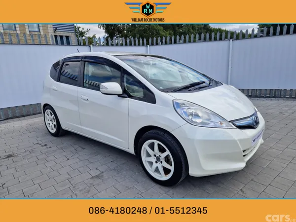 Honda Jazz Hatchback, Petrol Hybrid, 2011, White