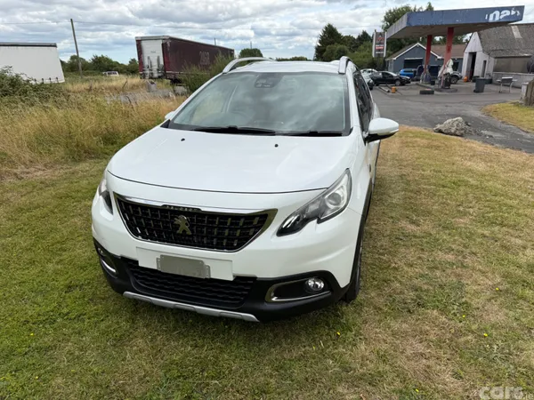 Peugeot 2008 SUV, Petrol, 2018, White