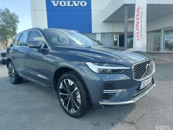 Volvo XC60 SUV, Petrol Plug-in Hybrid, 2026, Blue