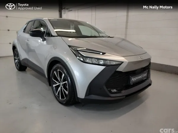 Toyota C-HR SUV, Petrol Hybrid, 2025, Silver