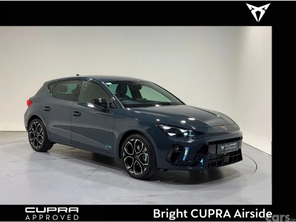 Cupra Leon Estate, Petrol, 2026, Blue
