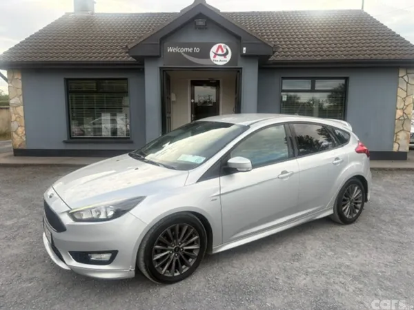 Ford Focus Hatchback, Petrol, 2018, Grey