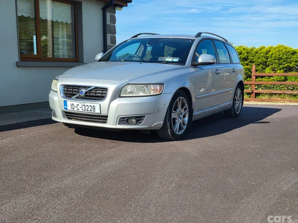 Volvo V50 Estate, Diesel, 2010, Silver