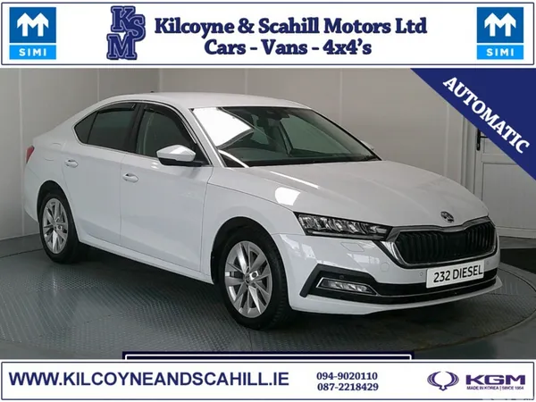 Skoda Octavia Hatchback, Diesel, 2023, White