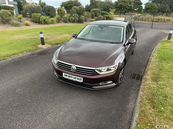 Volkswagen Passat Saloon, Diesel, 2018, Red