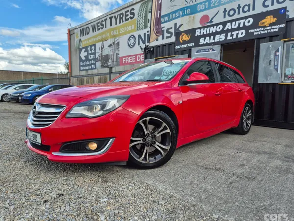 Opel Insignia MPV, Diesel, 2014, Red