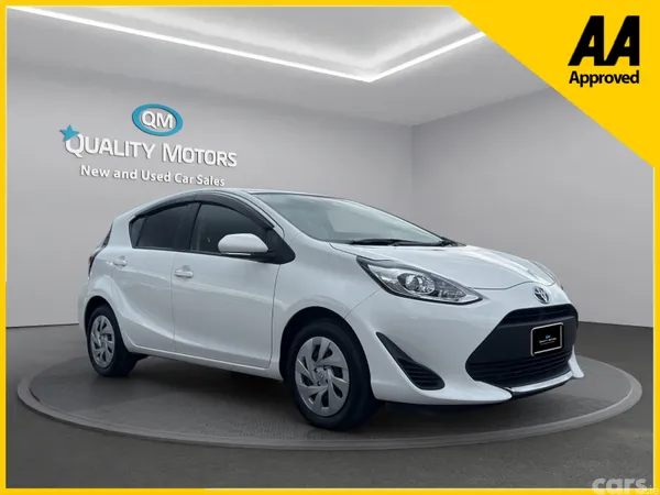 Toyota Aqua Hatchback, Petrol Hybrid, 2021, White