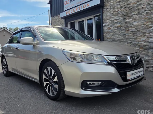 Honda Accord Saloon, Petrol Hybrid, 2014, Gold