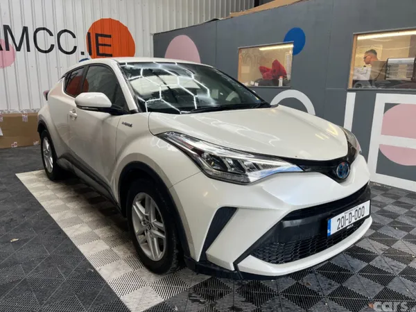 Toyota C-HR SUV, Petrol Plug-in Hybrid, 2020, White