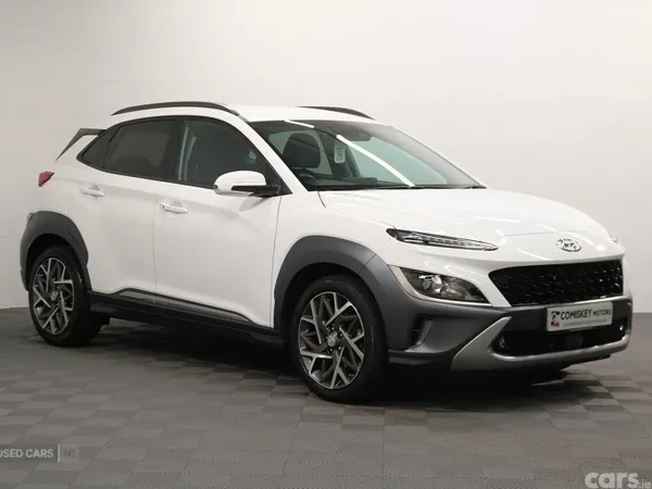 Hyundai KONA Hatchback, Petrol Hybrid, 2023, White