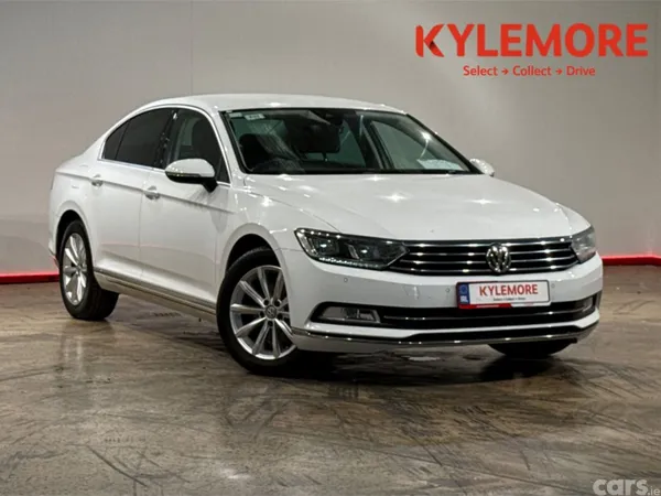 Volkswagen Passat Saloon, Petrol, 2018, White