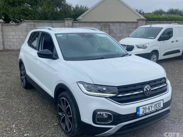 Volkswagen T-Cross Estate/Jeep, Petrol, 2021, White