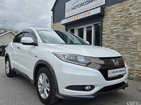 Honda Vezel MPV, Petrol Hybrid, 2016, White