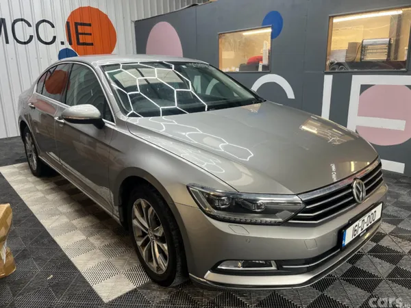 Volkswagen Passat Saloon, Petrol, 2016, Grey