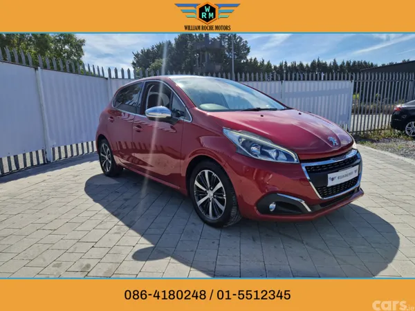 Peugeot 208 Hatchback, Petrol, 2018, Red