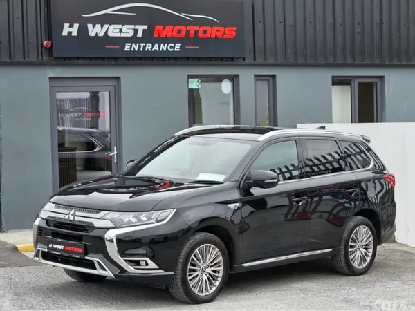 Mitsubishi Outlander Estate, Petrol Plug-in Hybrid, 2021, Black
