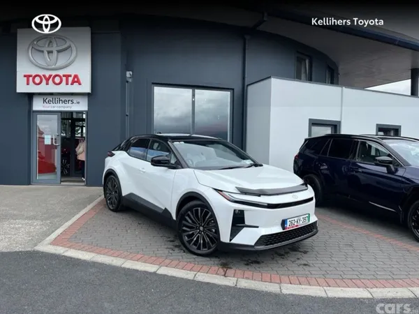 Toyota C-HR Estate, Electric, 2026, White
