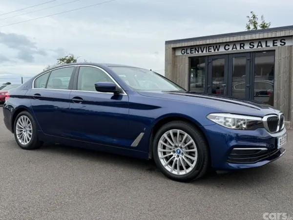 BMW 5-Series Saloon, Petrol Plug-in Hybrid, 2019, Blue