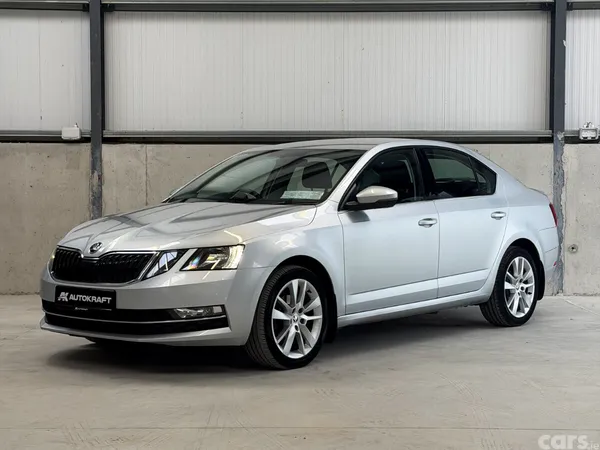 Skoda Octavia Saloon, Diesel, 2020, Grey