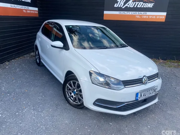Volkswagen Polo Hatchback, Petrol, 2014, White
