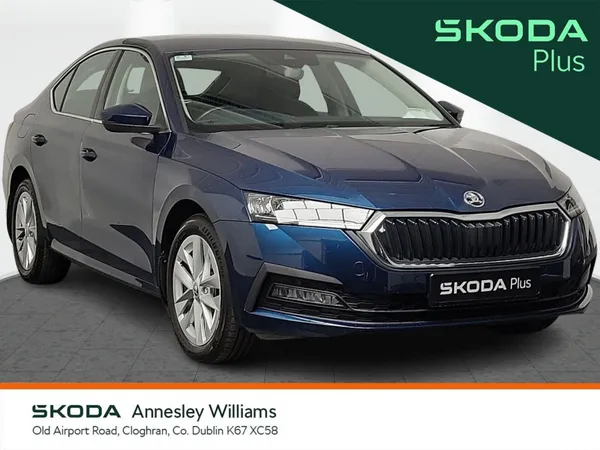 Skoda Octavia Saloon, Diesel, 2023, Blue