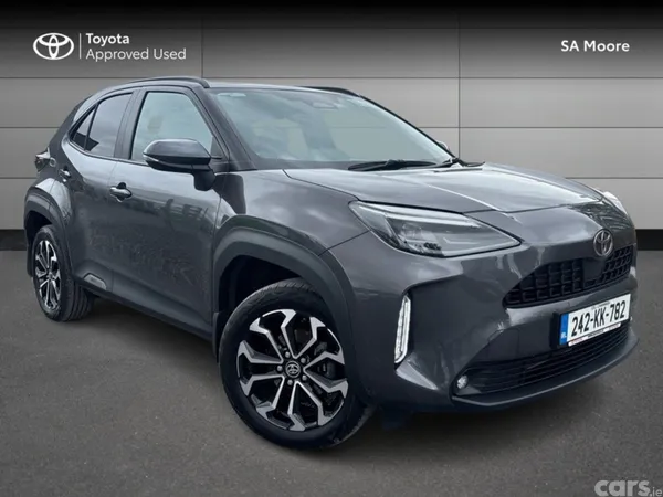 Toyota Yaris Cross Hatchback, Petrol Hybrid, 2024, Grey