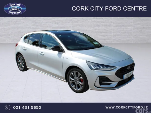 Ford Focus Hatchback, Petrol, 2023, Grey
