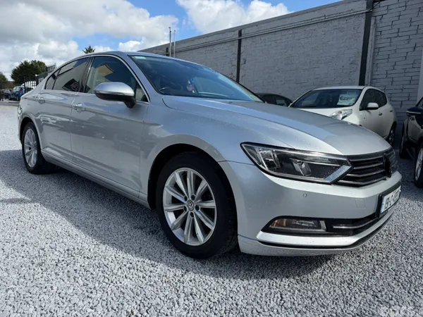 Volkswagen Passat Saloon, Diesel, 2019, Grey