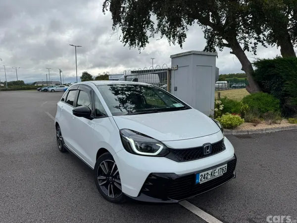 Honda Jazz Hatchback, Petrol Hybrid, 2024, White