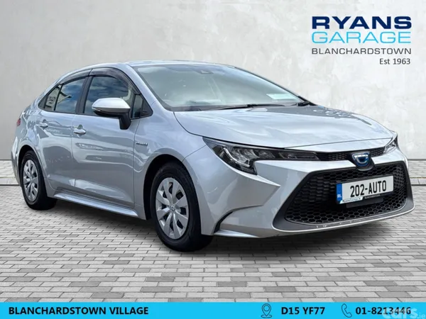 Toyota Corolla Saloon, Petrol Hybrid, 2020, Silver